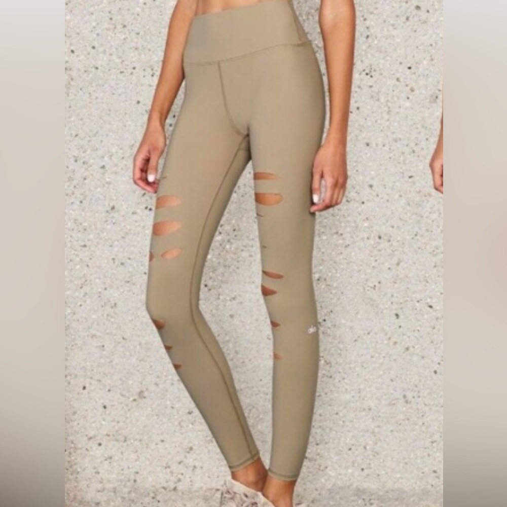 Alo Warrior Leggings
